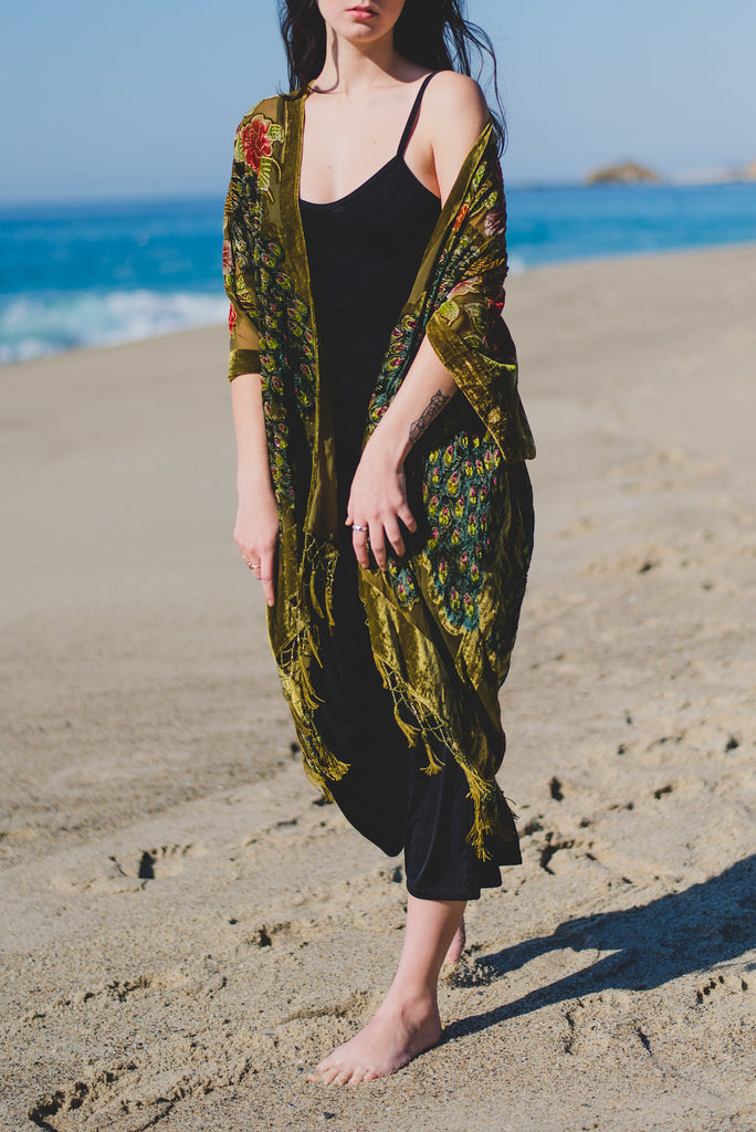 Peacocks in Paradise - Olive